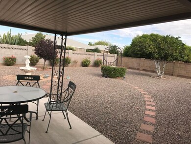 13854 N Cameo Dr patio