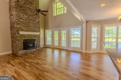 View to kitchen and breakfast nook.