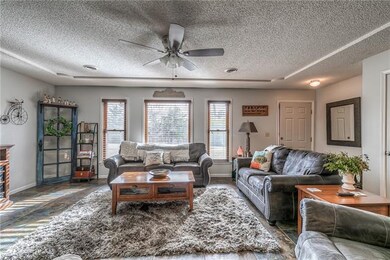 32760 W 371st St, Osawatomie, KS 66064 - photo 4