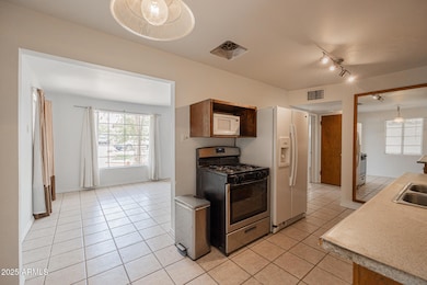 9430 N 11th Place, Phoenix, AZ 85020 - photo 7