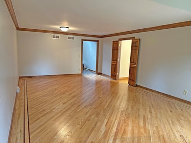 920 Oakwood Ln unit B, Brookfield, WI 53045 - photo 6