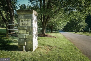 14906 Spring Meadows Dr, Germantown, MD 20874 - photo 2