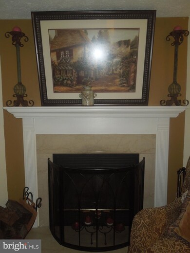 2538 Log Mill Ct, Crofton, MD 21114 - photo 4