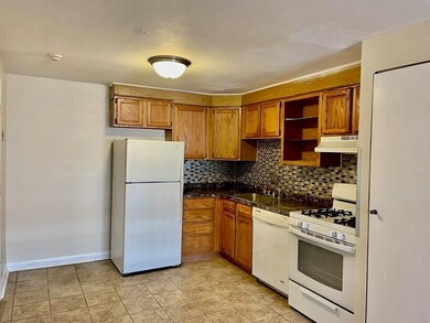 351 Hildreth St unit 23, Lowell, MA 01850 - photo 4