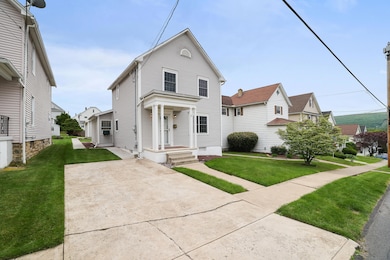 Rear/ Street View