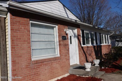 6113 Theiler Ln, Louisville, KY 40229 - photo 5