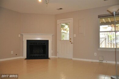 2552 James Madison Cir, Herndon, VA 20171 - photo 6