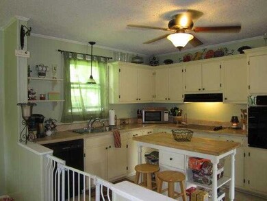 213 Noble Ln, Jacksonville, NC 28546 - photo 7