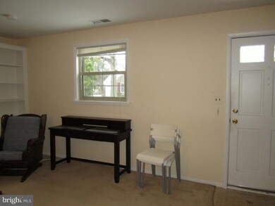 524 Maple Ave unit B, Collingswood, NJ 08108 - photo 2