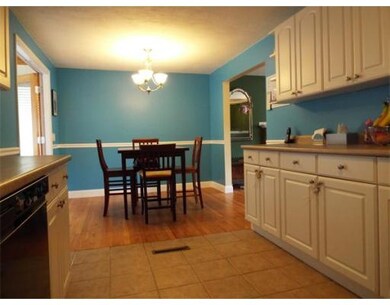 5 Sargent Ln unit 5, Franklin, MA 02038 - photo 2