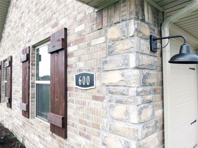 600 Custer St, Prairie Grove, AR 72753 - photo 2