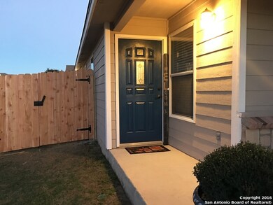 25034 Longbranch Run, San Antonio, TX 78261 - photo 3