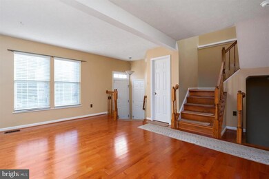 8506 Pine Meadows Dr, Odenton, MD 21113 - photo 2