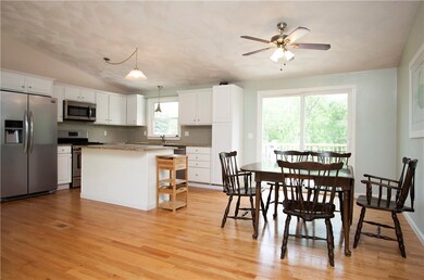 11 Greening Ln, Warwick, RI 02889 - photo 5