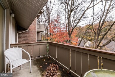 114 Cross Keys Rd unit R114E, Baltimore, MD 21210 - photo 5