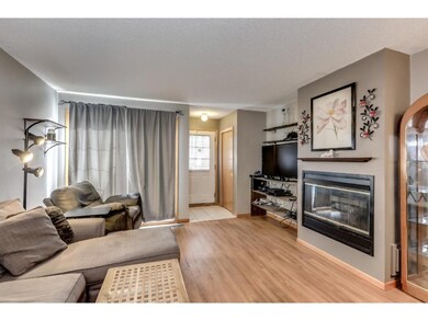 Laminate flooring on the main... easy to keep clea