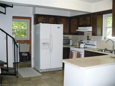 Eat in kitchen