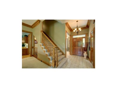 Entry way tile floor and beautiful fine detail woo
