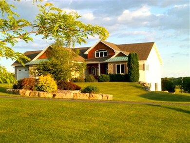 701 Hillcrest Ln, Oregon, WI 53575 - photo 2