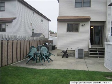 281 Elverton Ave, Staten Island, NY 10308 - photo 6