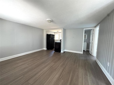 4611 N Hubert Ave unit 11, Tampa, FL 33614 - photo 4