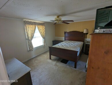 PXL_20230829_210825046