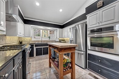 Beautifully updated kitchen with new granite count