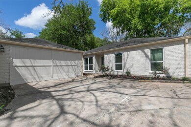 2207 N Belmont Dr, Richmond, TX 77469 - photo 3
