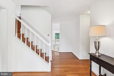 2332 Morgan Ln, Dunn Loring, VA 22027 - photo 5