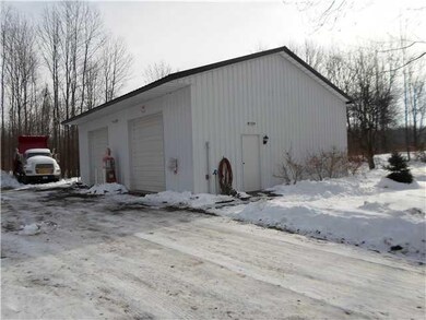 Other 30x40 pole barn with car lift