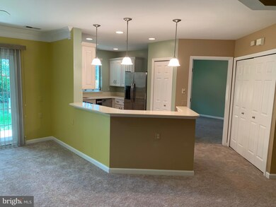 12481 Hayes Ct unit 102, Fairfax, VA 22033 - photo 5