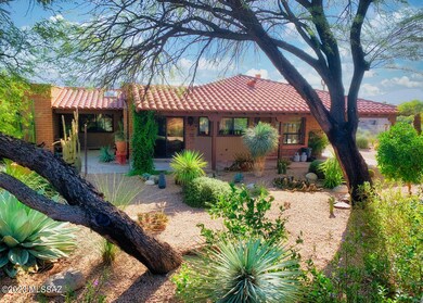 Large Private Side Yard