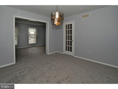 1802 Dutchmans Cir, Harleysville, PA 19438 - photo 4