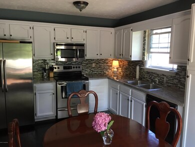 122 Aulbern Dr E, Mount Washington, KY 40047 - photo 5