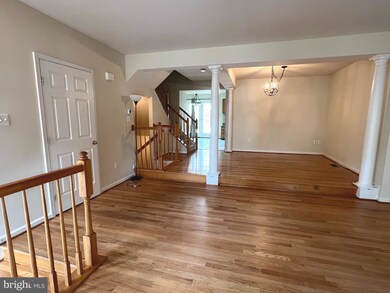 4 Stags Leap Ct, Germantown, MD 20874 - photo 3