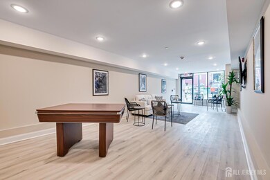 21 Station Place unit 202, Metuchen, NJ 08840 - photo 3