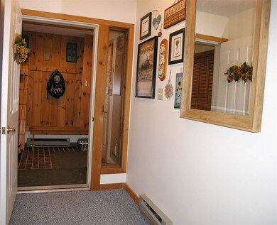 31-6 Summer Dr unit 6, Lincoln, NH 03251 - photo 4