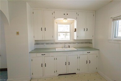 1938 Gibbs Ave NE, Canton, OH 44714 - photo 3