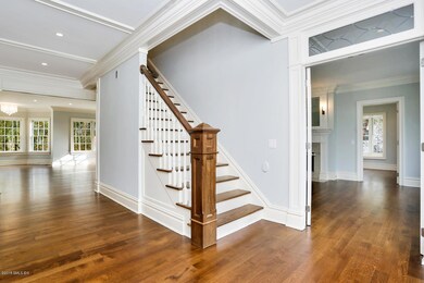 17 Dialstone Ln Riverside CT-large-036-3