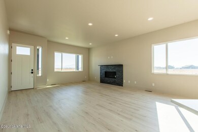 6 Cheyenne great room