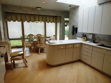 17941 Beth Ct, Homewood, IL 60430 - photo 6