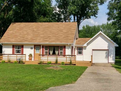 5431 S Driftwood Dr, Janesville, WI 53546 - photo 2