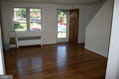 8545 Willow Oak Rd, Parkville, MD 21234 - photo 2