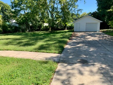 109 Davis St, Berea, KY 40403 - photo 2