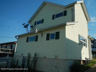 618 Pear St, Scranton, PA 18505 - photo 2