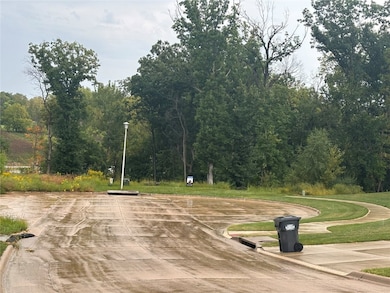 3055 Forrest Hill Ct, Hiawatha, IA 52233 - photo 6