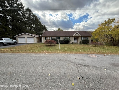 51 Top St, Sugarloaf, PA 18249 - photo 2