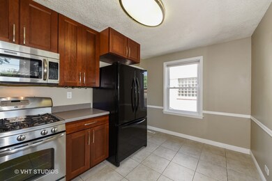 745 Norfolk Ave, Westchester, IL 60154 - photo 5