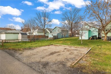 185 Miller St, North Tonawanda, NY 14120 - photo 4