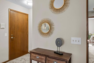 23 Crusader Ave E unit C, Saint Paul, MN 55118 - photo 5